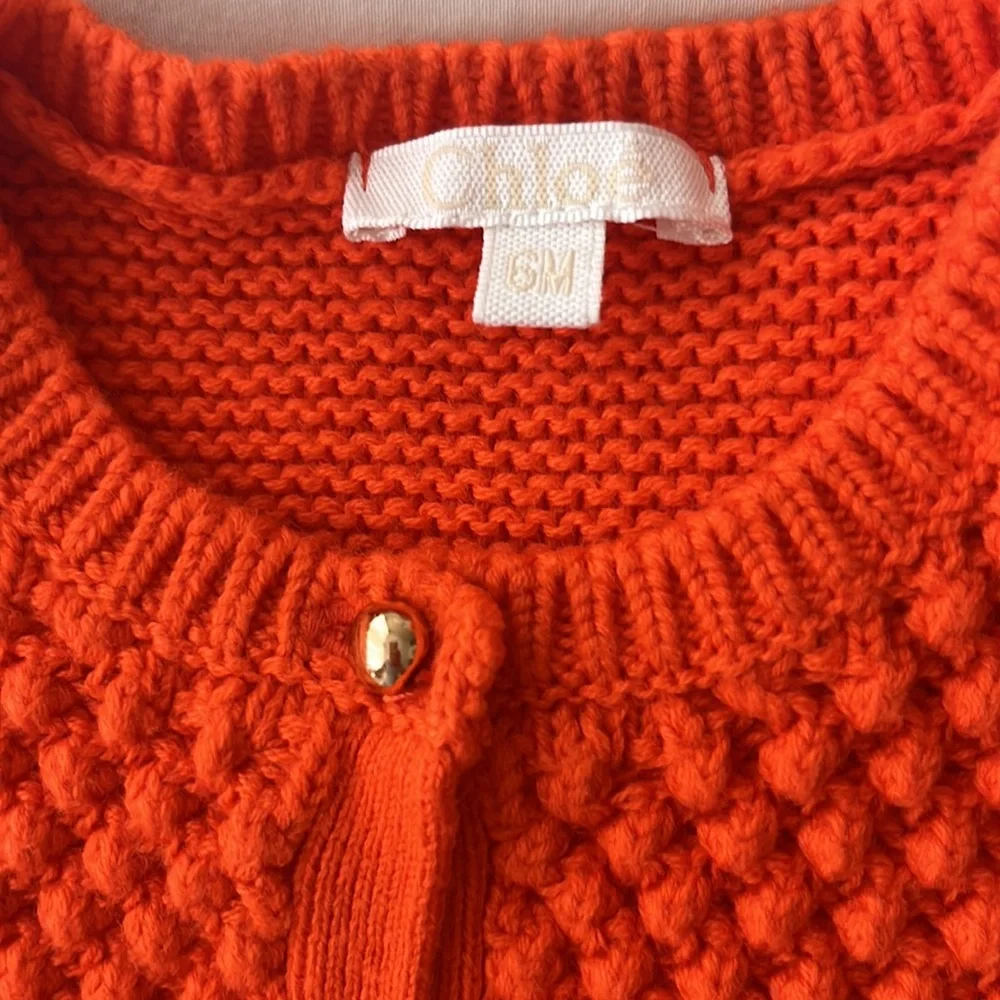 Chloé baby sweater in orange with gold buttons - Picture 2 of 4